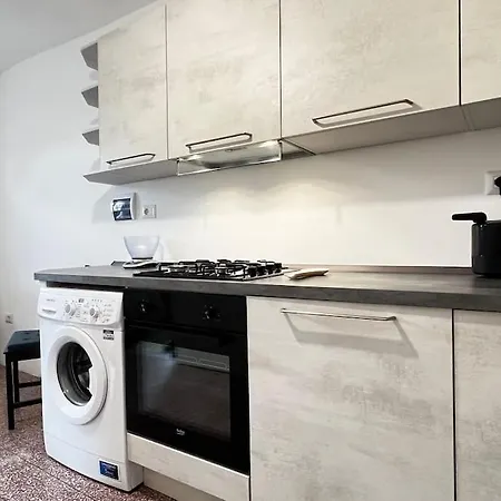 Apartment Floor - Panoramic Roof View - Quiet And