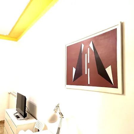 Floor - Panoramic Roof View - Quiet And