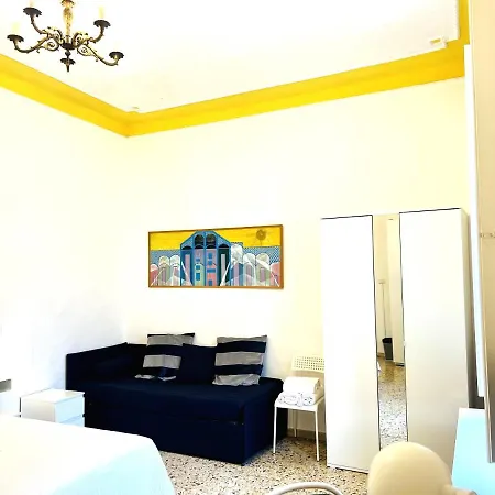 Floor - Panoramic Roof View - Quiet And